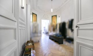 Superb Showroom Rue de Rivoli - Image 2