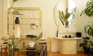 Art Deco Light & Airy Homey Loft - Image 3