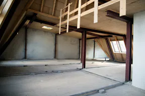 Light-Filled Rooftop Loft with Skyline Views at Kurfürstendamm - Image 3