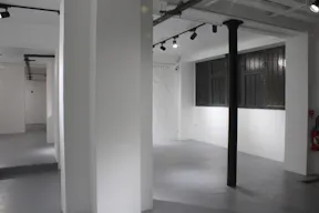 Rue Neuve Popincourt Showroom - Image 4