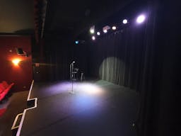 Local commercial d'environ 180m� - A deux pas du Triangle d'Or - Image 5