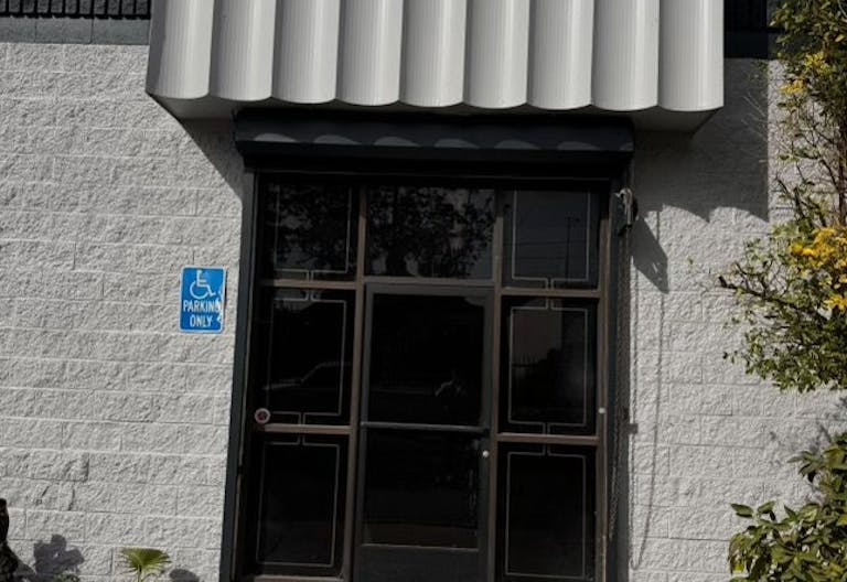 Large creative space near crypto arena - Image 4