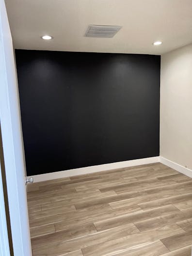 3000 Sq. Ft. Versatile Studio for Music & Events - Image 4