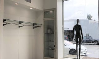 Beverly Hills Fashion Showroom/Retail Shop Space - Image 12