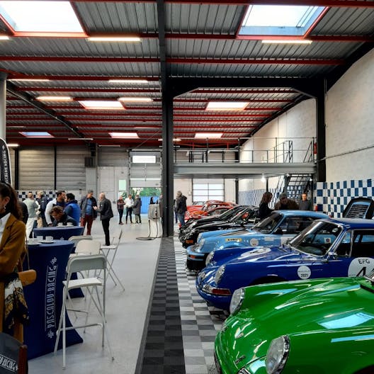 Atelier Racing pr�s de Chantilly - Image 0