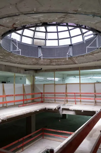 Industrial Space in the heart of Paris - Image 3