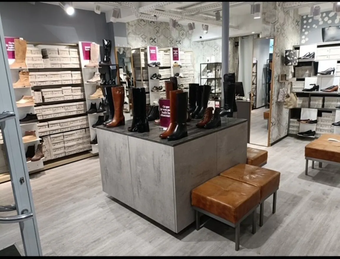 pop up rue de courcelles paris 75017  - Image 1