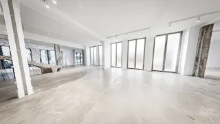 Large Showroom Rue Froissart - Image 16