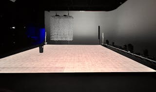 Vibrant space - Image 1