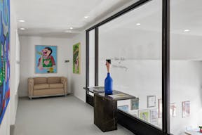 Two-Story, 3000 sqft, Large, Bright & Airy Art Gallery & Collectible Vintage Design Gallery in Brooklyn - Image 13