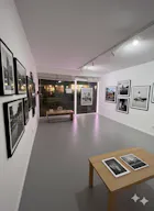 Pop-Up Store 20m² au cœur du 11e – Espace lumineux dans boutique de vinyles Blazing Music - Image 5
