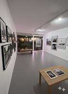 Pop-Up Store 20m² au cœur du 11e – Espace lumineux dans boutique de vinyles Blazing Music  - Image 5