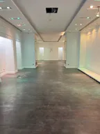 Prime Location Boutique - Triangle d'Or Paris - Image 25