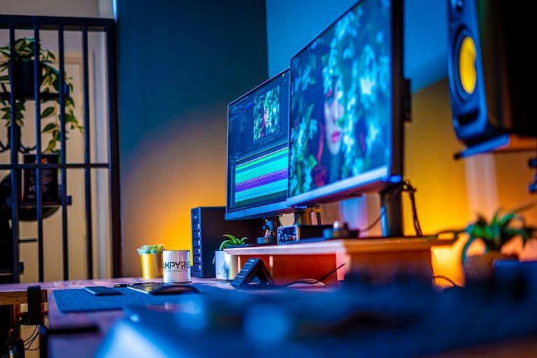 Studio de post-production priv� et tout compris - Image 2