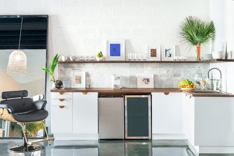 Luxury Lash Studio - Image 1