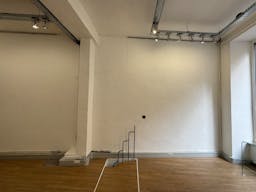 Un espace artistique dans le Montmartre - Image 2