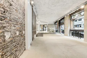 Amazing Award Winning Showroom - Image 10