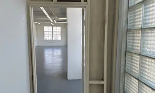 Professional Office Space in South LA - Image 8