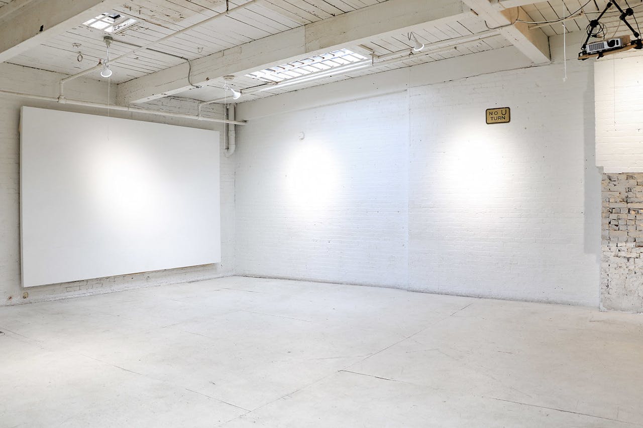 Beautiful Williamsburg Loft Studio - Image 2