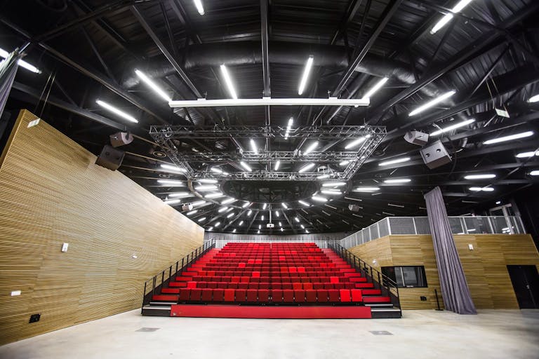 Superbe grand espace �v�nementiel - Image 1