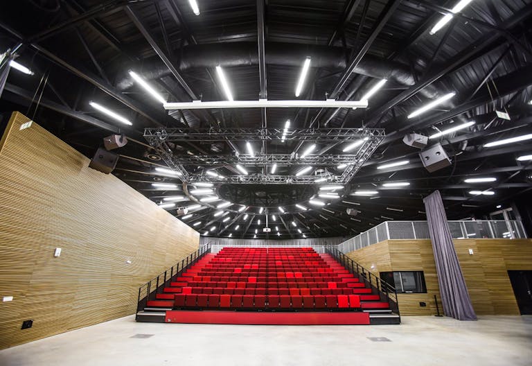 Superbe grand espace �v�nementiel - Image 1