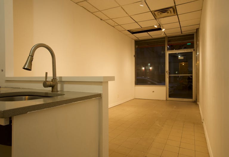 Eye-Catching White box Space: Art, Parties, Events, and Pop-Ups in Prime Lowe East side, Chinatown Near SoHo with Extra Room - Image 3