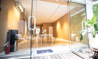 Fashion Space Pop Up Store - Image 4