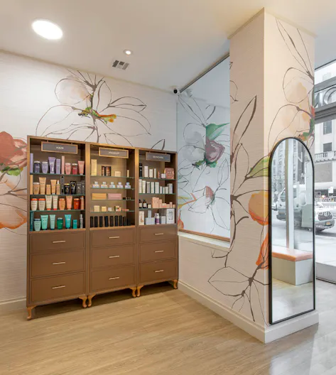 The Most Beautiful Salon in New York City  - Image 3