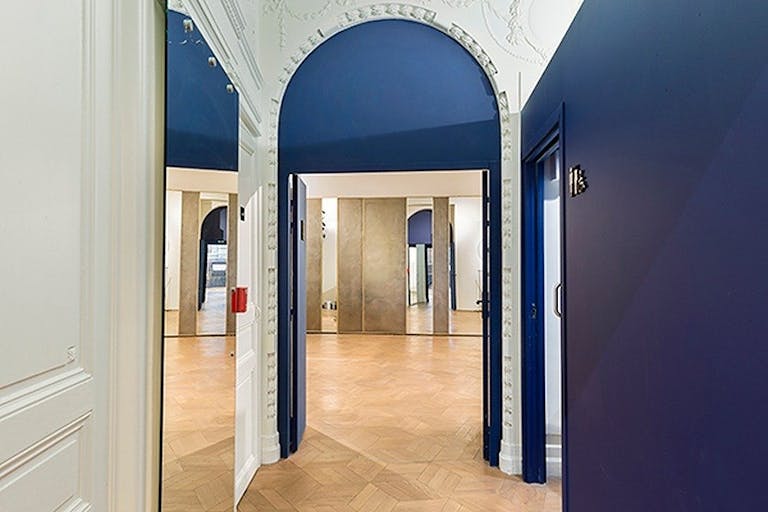 Chic Boutique in the downtown of Toulouse - Image 3