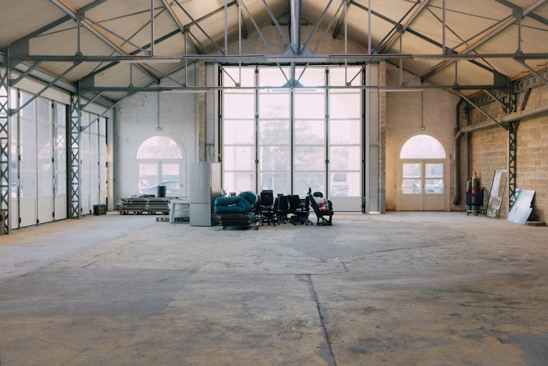 Local industriel de 2000m2 pour vos projets Cr�atifs - Image 3
