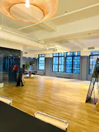 Luxury Apparel Showroom for High-End Fashion Brands - Image 8