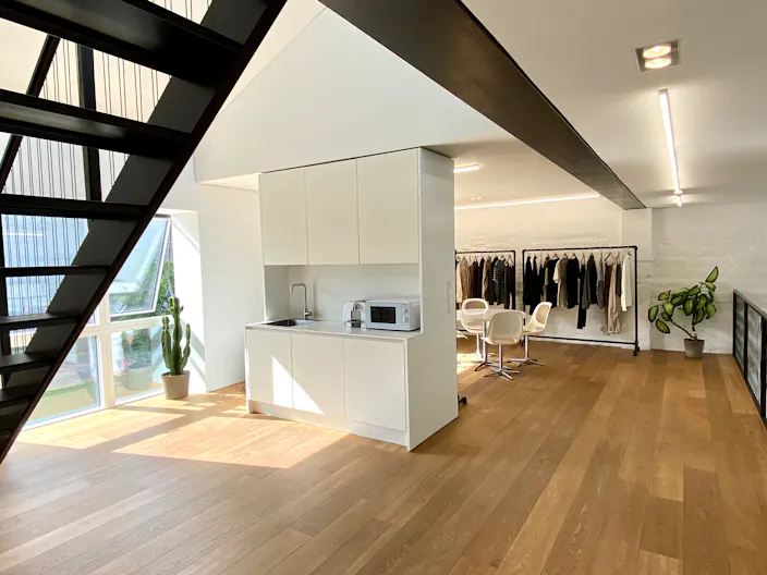 Creative Showroom & Studio by the Spree | 180 sqm | Berlin - Image 3