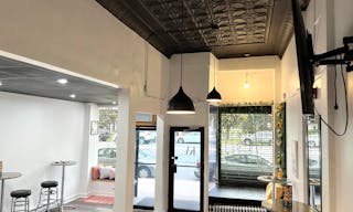 Quaint Meeting Space in Essex County - Image 4