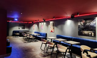 Gallery / showroom combined with a speakeasy bar in the center of Paris - Image 6