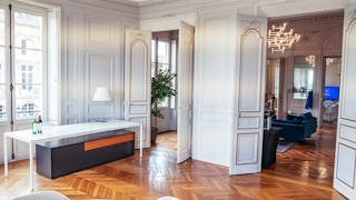 Hotel in the heart of Bordeaux - Image 1