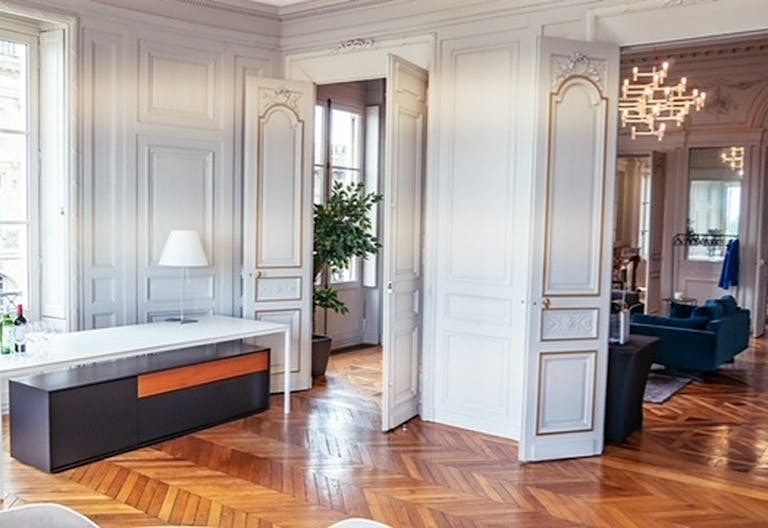 Hotel in the heart of Bordeaux - Image 1