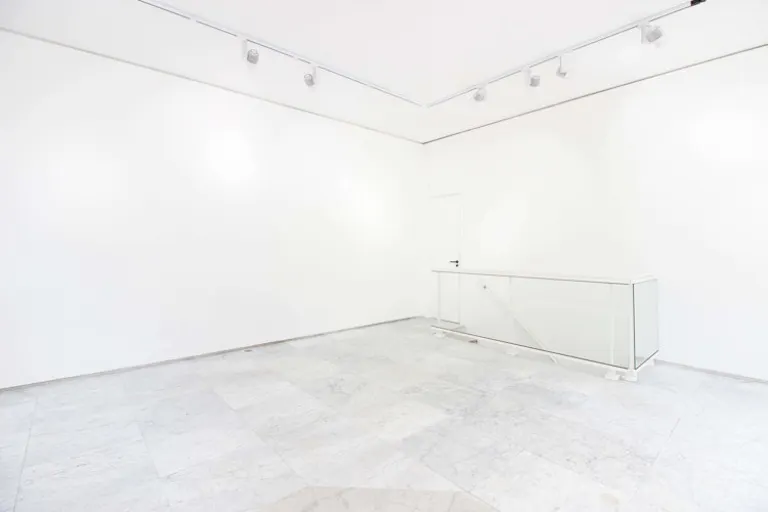 La Villette Corner Space - Image 1