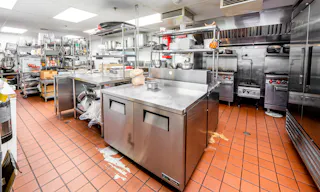 Sophisticated 2nd Generation Restaurant Space in Heart of Downtown LA - Image 18