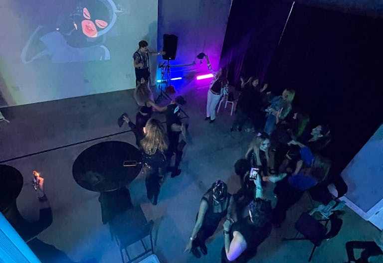 Spaces Rental, Podcast, Creative Spaces, events, corporative, fiestas, photography studio - Image 4