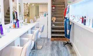 Hair Salon Chair Rental, Fully Equipped, Daily or Monthly - Image 2