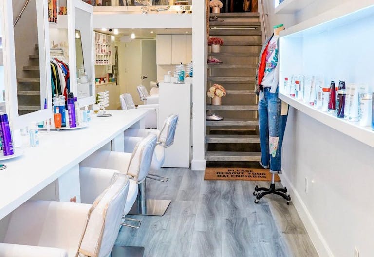 Hair Salon Chair Rental, Fully Equipped, Daily or Monthly - Image 2