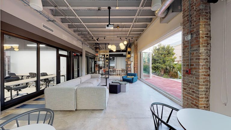 Cozy & Well-Equipped Creative Event Space in Miami - Image 1
