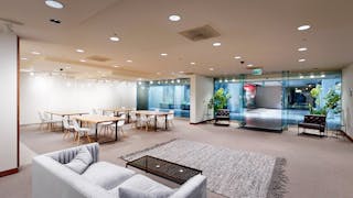 Gorgeous Downtown Modern Space - Image 5