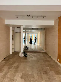 Local commercial à sous-louer – 11 rue Saint-Sauveur, Paris 2e (Sentier / Montorgueil) 25m² - Image 0