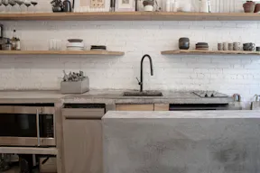 A sunny, minimalist, boutique + showroom in the heart of the Lower East Side, Manhattan - Image 5