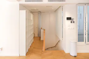 Rue Montmorency Boutique/Showroom - Image 9