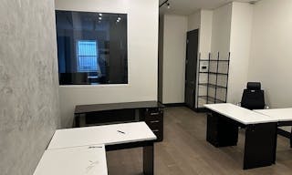 Gorgeous Ground Floor Space - Ideal for EVERYTHING - Image 0