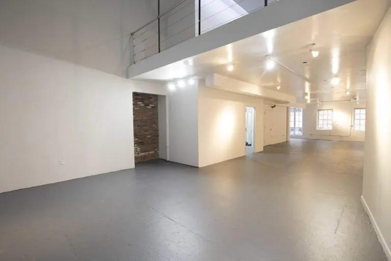 Two-Story Penthouse Trendsetter Showroom SoHo - Image 2