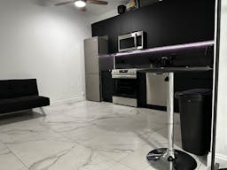 Modern Art Gallery/event space in E. Williamsburg - Image 8