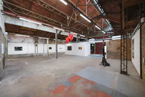 Galerie / Showroom industriel à Montrouge - Image 0